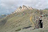 Ladakh - Fotu La (4147 m), the highest pass on the route to Kargil 